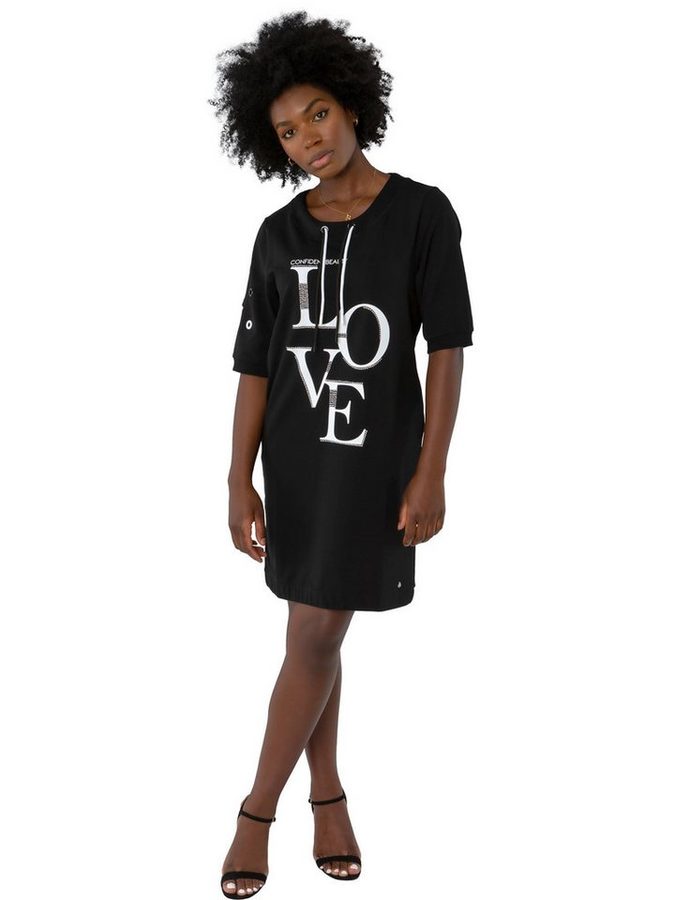 Gio Milano Sweatkleid G30-5102, "LOVE" mit Strass besetztem Schriftzug Zierösen an rechten Ärmel, doppelte Kordel im Kragen von Gio Milano