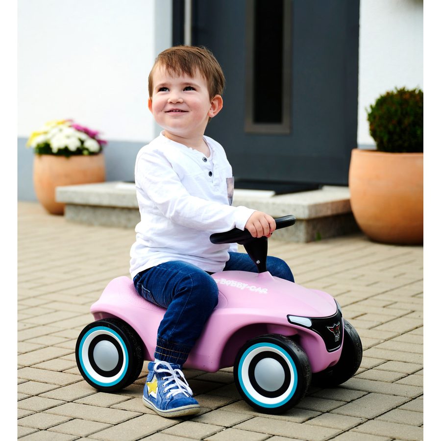Big Bobby Car Neo von BIG