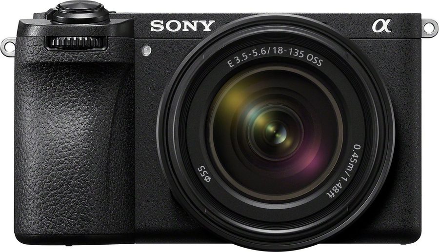 Sony Alpha ILCE-6700 + 18–135-mm-Objektiv Systemkamera (18–135-mm SEL-18135, 26 MP, Bluetooth, WLAN) von Sony